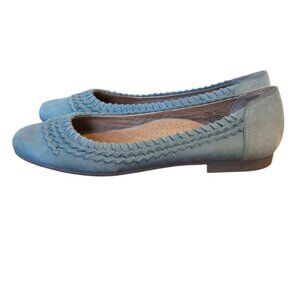 L. L. Bean Shoes Moccasin Style Flat Loafers Round Toe Flat Slip on with .5 Heel